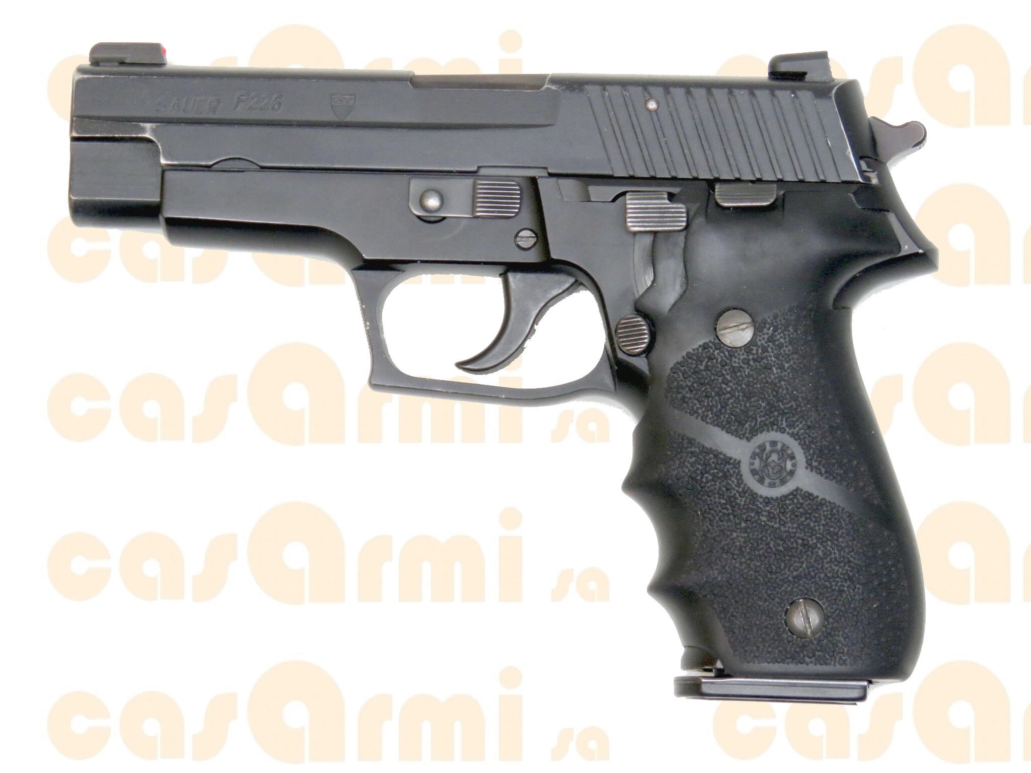 SIG SAUER mod. P226, con marsupio, complessivamente 5 caricatori 9 Para